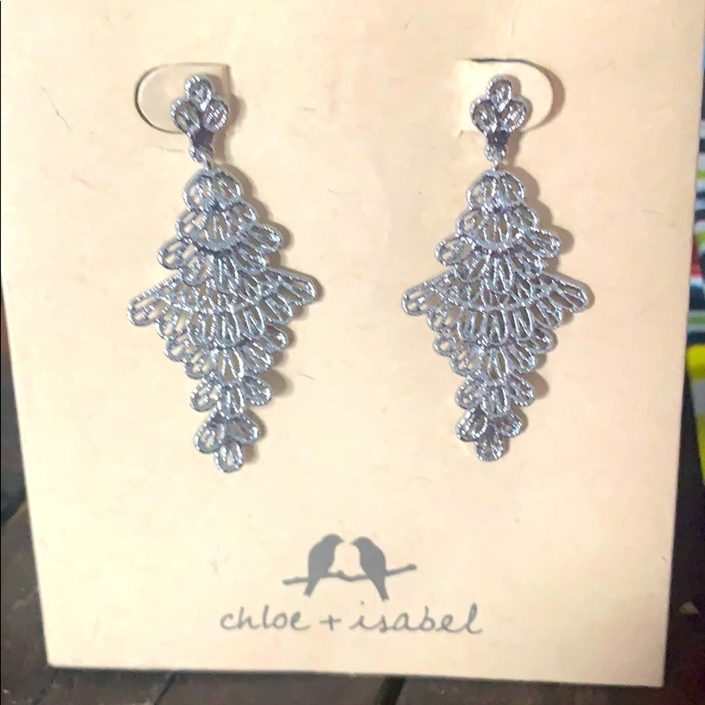 Chloe+Isabel Queen’s Lace Earrings